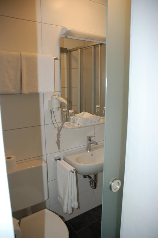 Hotel Kurfuerst Garni Germersheim Chambre photo