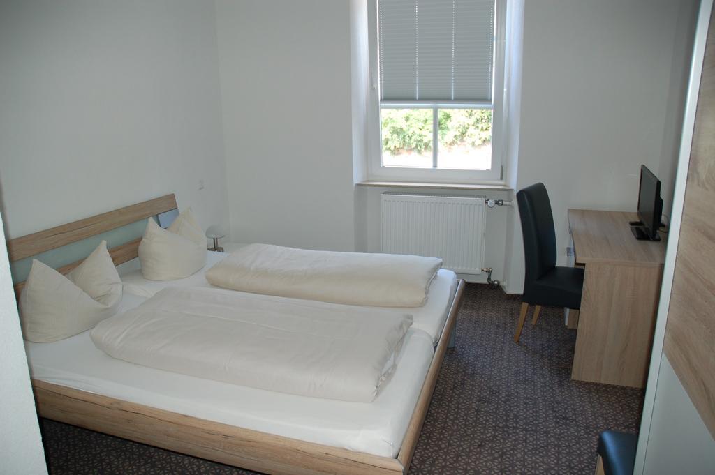 Hotel Kurfuerst Garni Germersheim Chambre photo