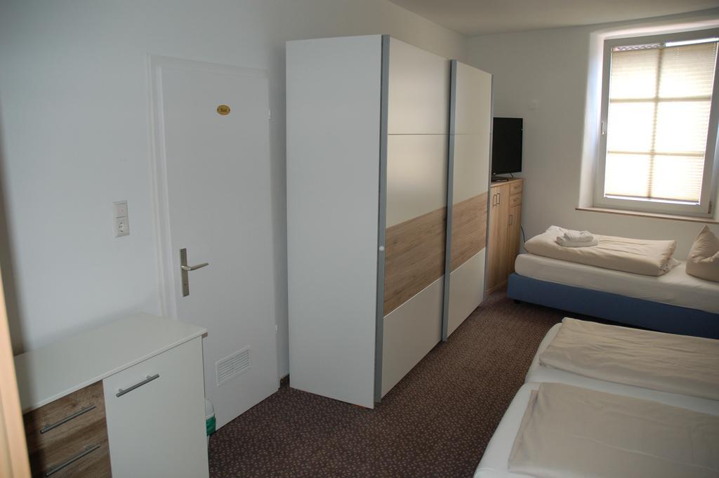 Hotel Kurfuerst Garni Germersheim Chambre photo
